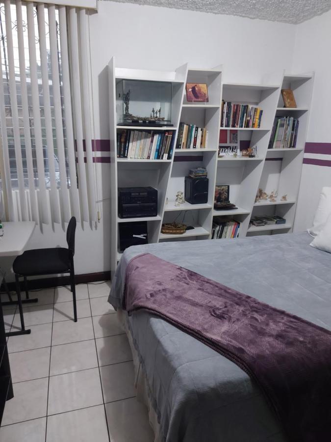 Casa Familiar La Arboleda Apartment Guatemala City ภายนอก รูปภาพ
