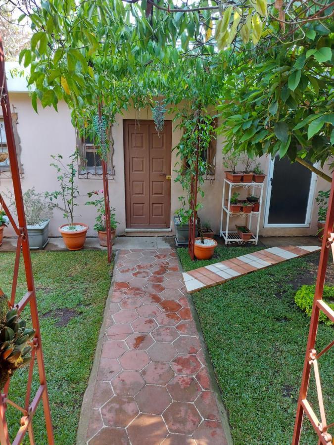 Casa Familiar La Arboleda Apartment Guatemala City ภายนอก รูปภาพ